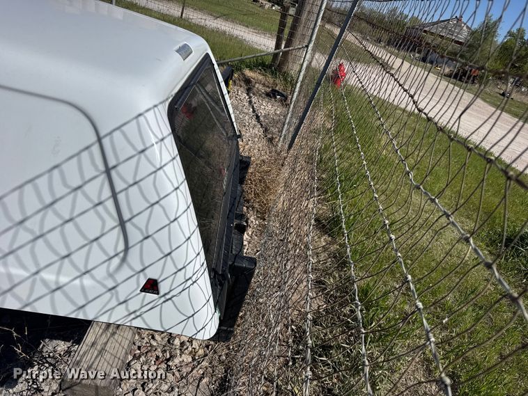 image for item FB7234 Leer pickup truck topper