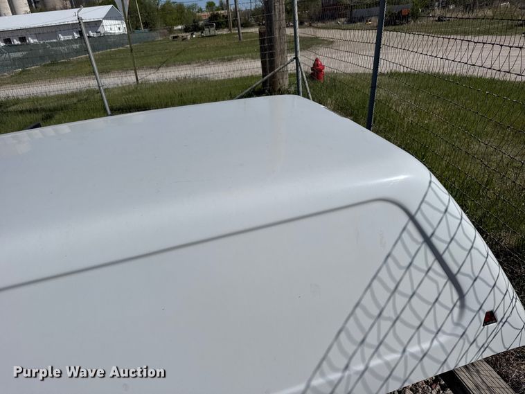image for item FB7234 Leer pickup truck topper