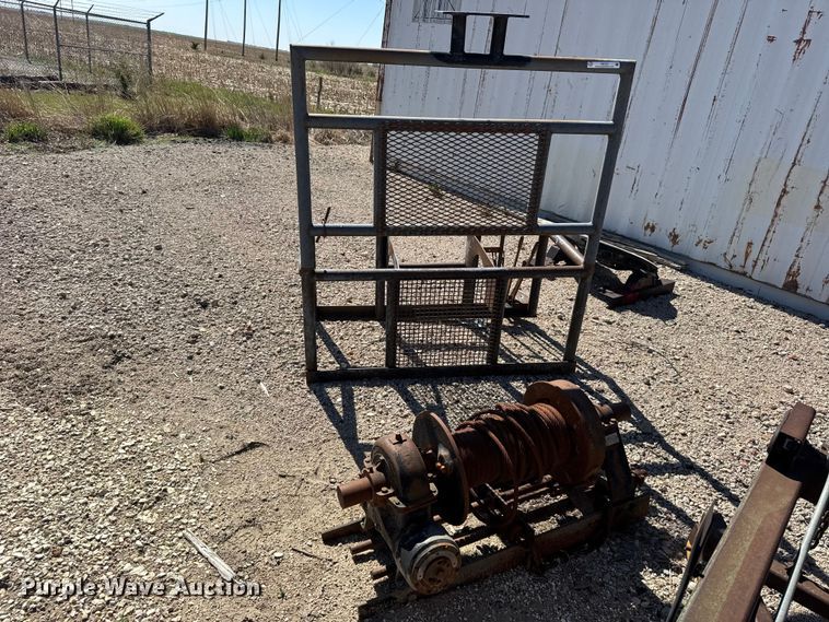 image for item FB7237 Headache rack