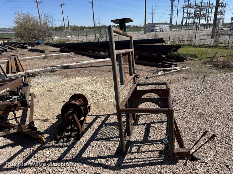 image for item FB7237 Headache rack