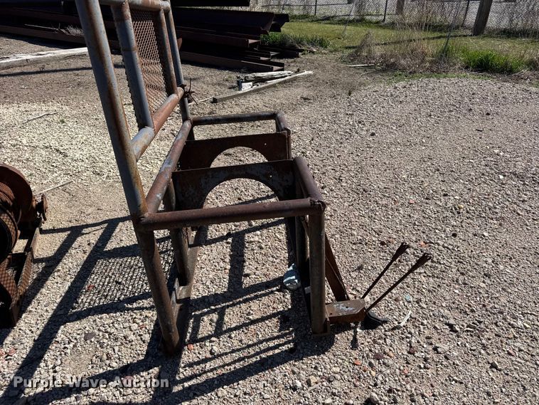 image for item FB7237 Headache rack