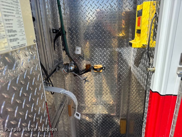 image for item FB7238 1998 Ford E450 Super Duty ambulance