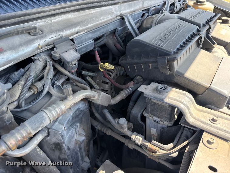 image for item FB7238 1998 Ford E450 Super Duty ambulance