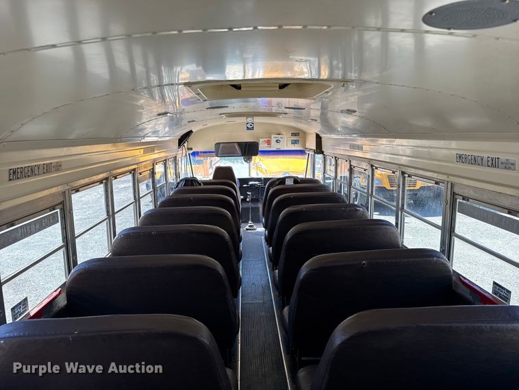 image for item FB7239 1996 International 3800 school bus