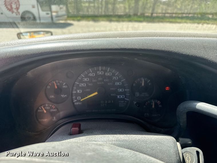image for item FB7240 2000 Chevrolet Express 3500 school bus