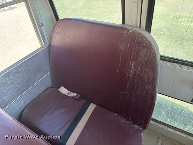 image for item FB7240 2000 Chevrolet Express 3500 school bus