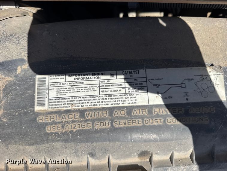 image for item FB7240 2000 Chevrolet Express 3500 school bus