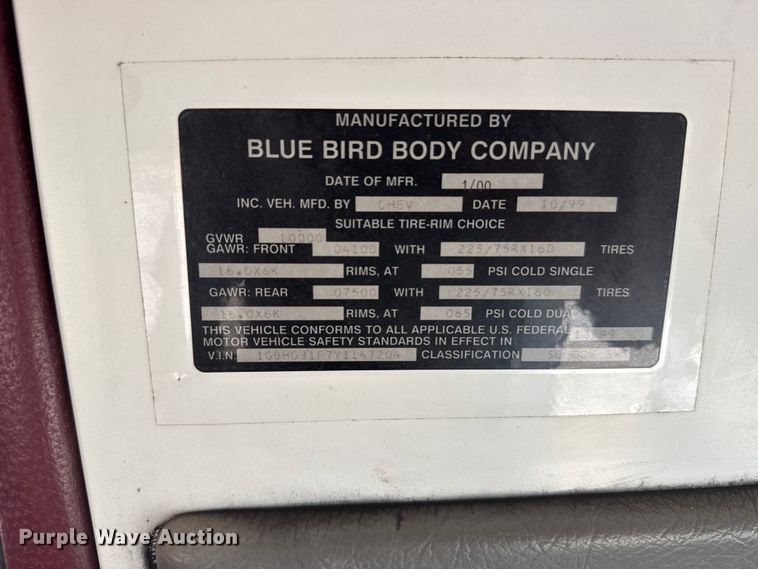 image for item FB7240 2000 Chevrolet Express 3500 school bus