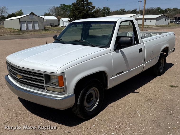 image for item FB7267 1991 Chevrolet C1500 pickup truck