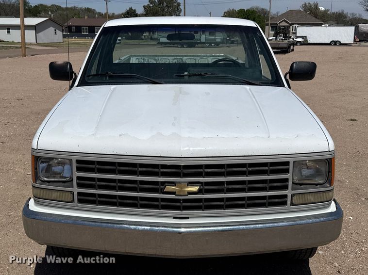 image for item FB7267 1991 Chevrolet C1500 pickup truck