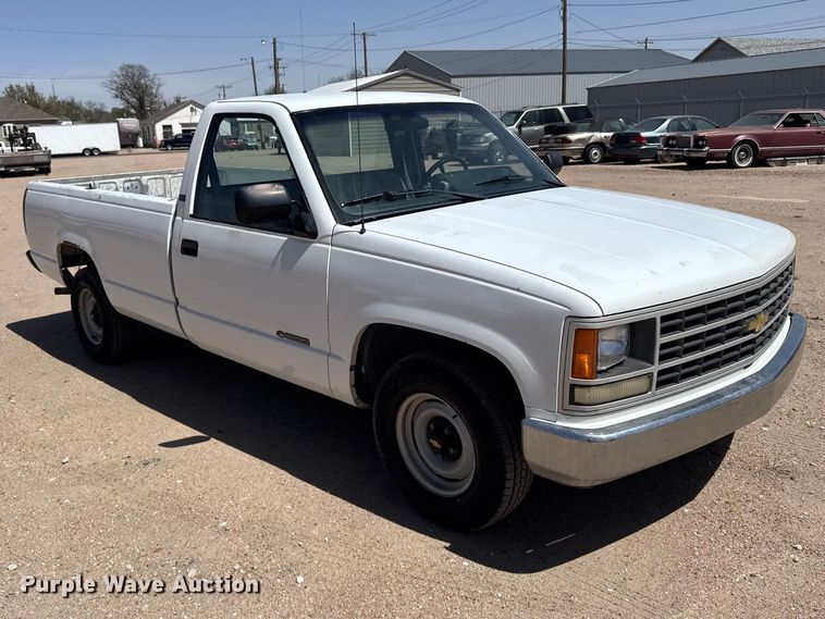 image for item FB7267 1991 Chevrolet C1500 pickup truck