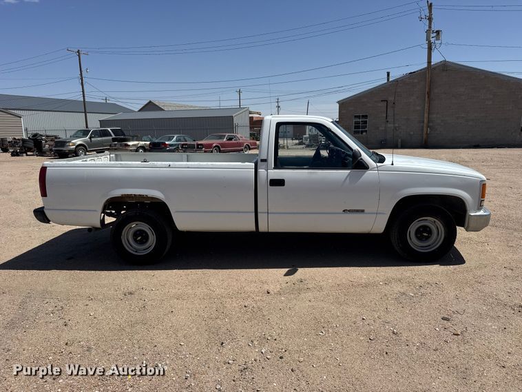 image for item FB7267 1991 Chevrolet C1500 pickup truck