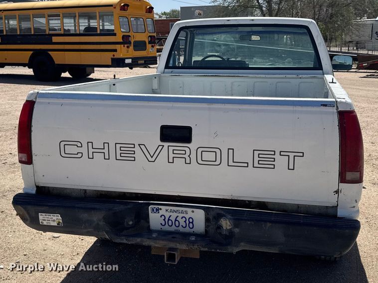 image for item FB7267 1991 Chevrolet C1500 pickup truck