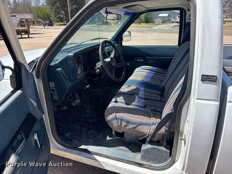 image for item FB7267 1991 Chevrolet C1500 pickup truck