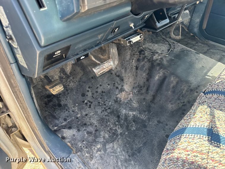 image for item FB7267 1991 Chevrolet C1500 pickup truck