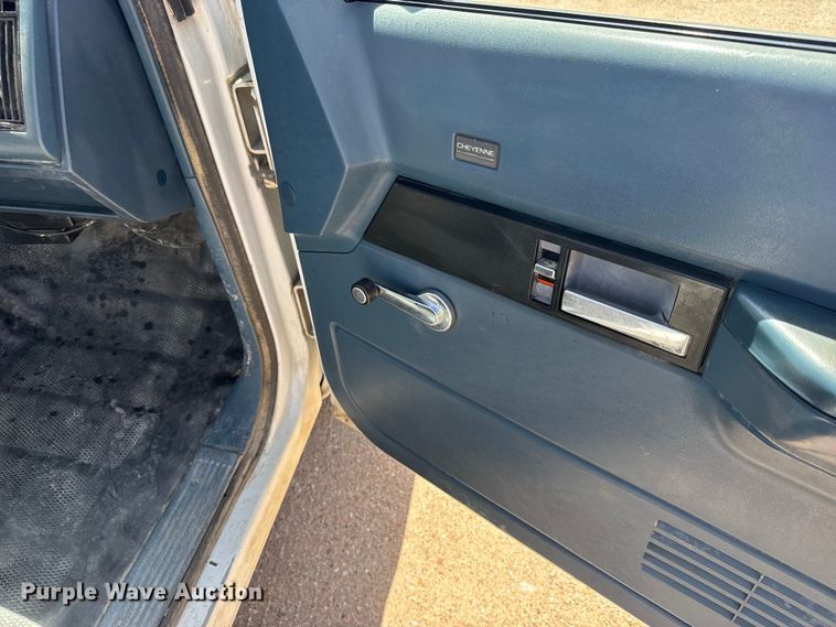 image for item FB7267 1991 Chevrolet C1500 pickup truck