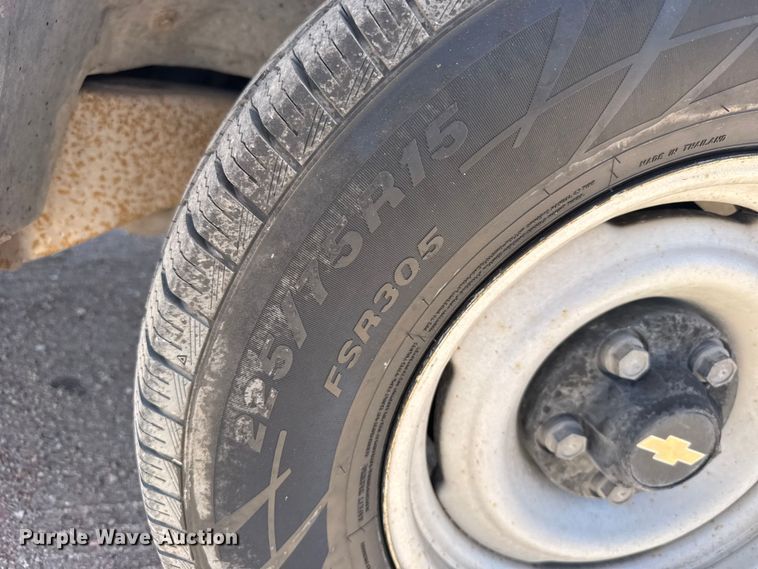 image for item FB7267 1991 Chevrolet C1500 pickup truck