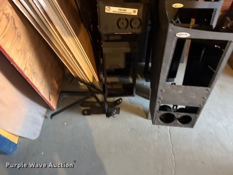 image for item FB7268 Police equipment