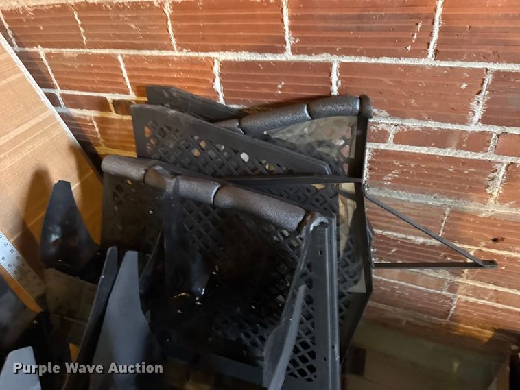 image for item FB7268 Police equipment