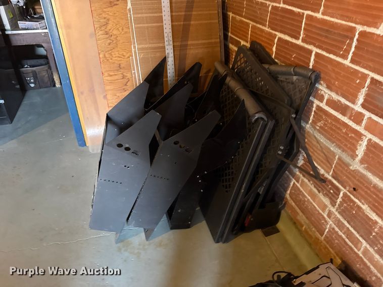 image for item FB7268 Police equipment