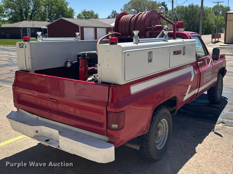 image for item FB7272 1975 Chevrolet Custom deluxe 20 pickup truck