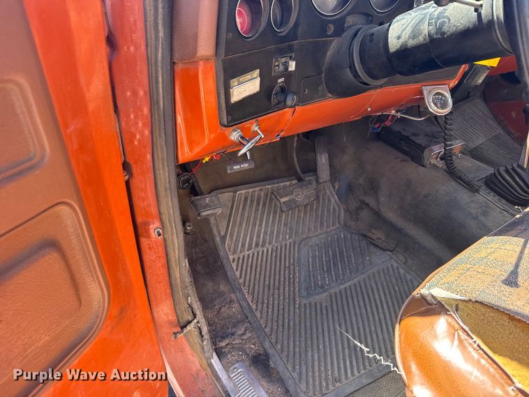image for item FB7272 1975 Chevrolet Custom deluxe 20 pickup truck