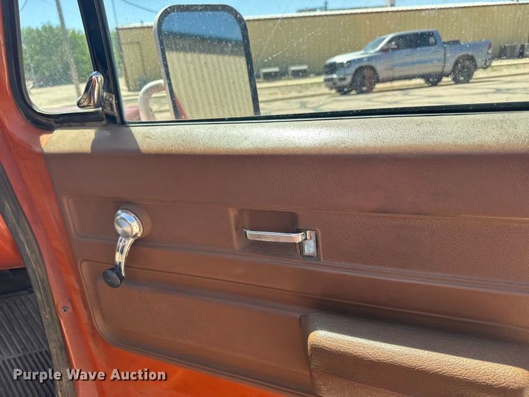 image for item FB7272 1975 Chevrolet Custom deluxe 20 pickup truck