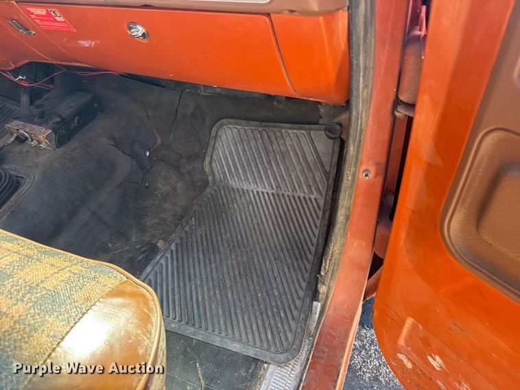 image for item FB7272 1975 Chevrolet Custom deluxe 20 pickup truck