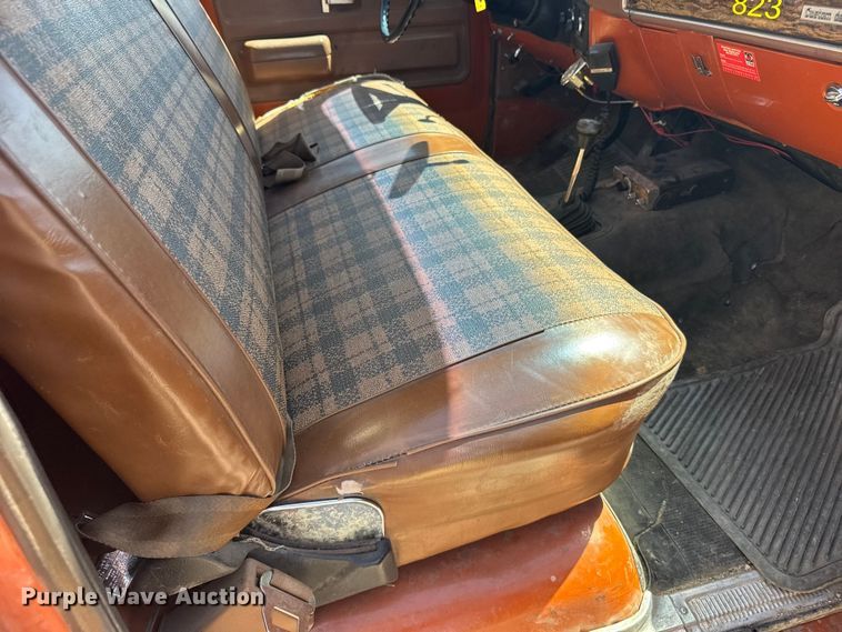 image for item FB7272 1975 Chevrolet Custom deluxe 20 pickup truck