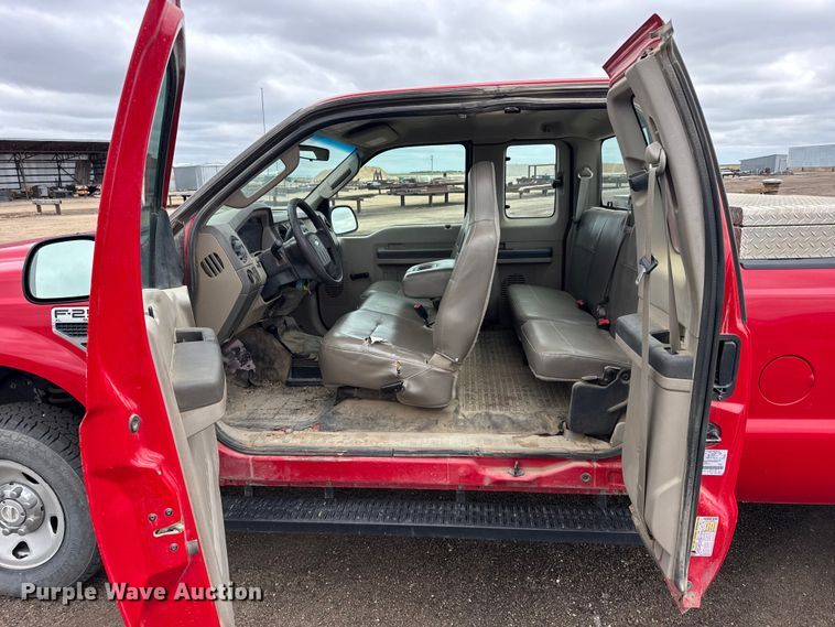image for item FB7276 2008 Ford F250 Super Duty Ext. Cab pickup truck