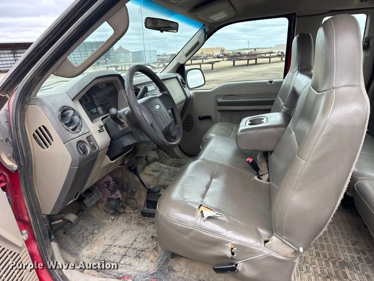 image for item FB7276 2008 Ford F250 Super Duty Ext. Cab pickup truck