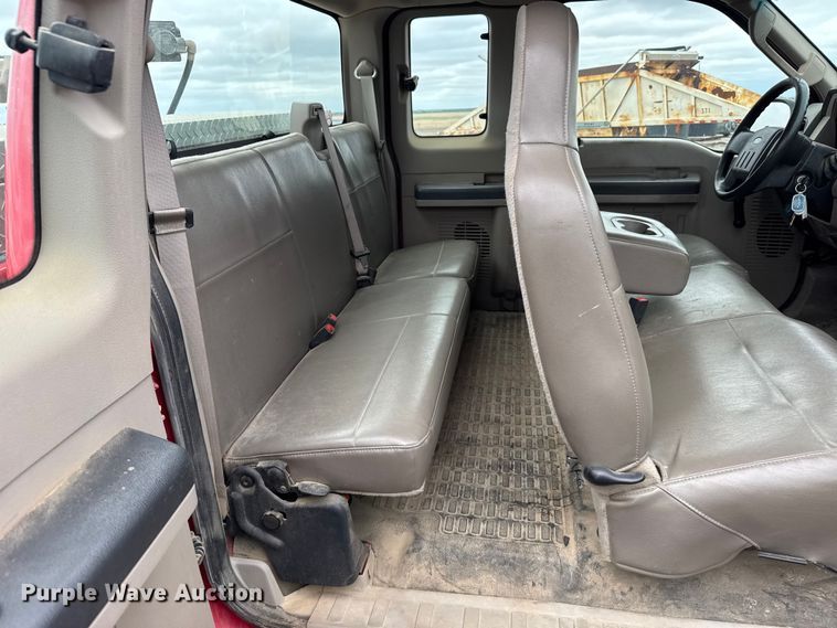 image for item FB7276 2008 Ford F250 Super Duty Ext. Cab pickup truck