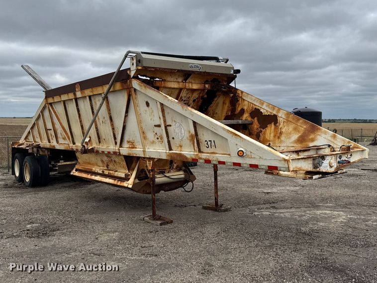 image for item FB7277 2008 Ranco bottom dump trailer