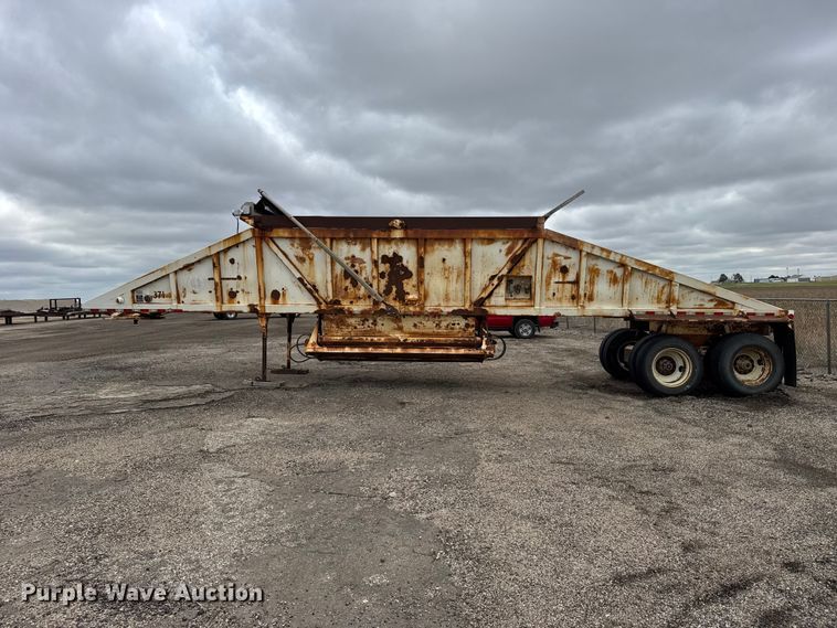 image for item FB7277 2008 Ranco bottom dump trailer