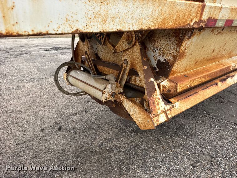 image for item FB7277 2008 Ranco bottom dump trailer