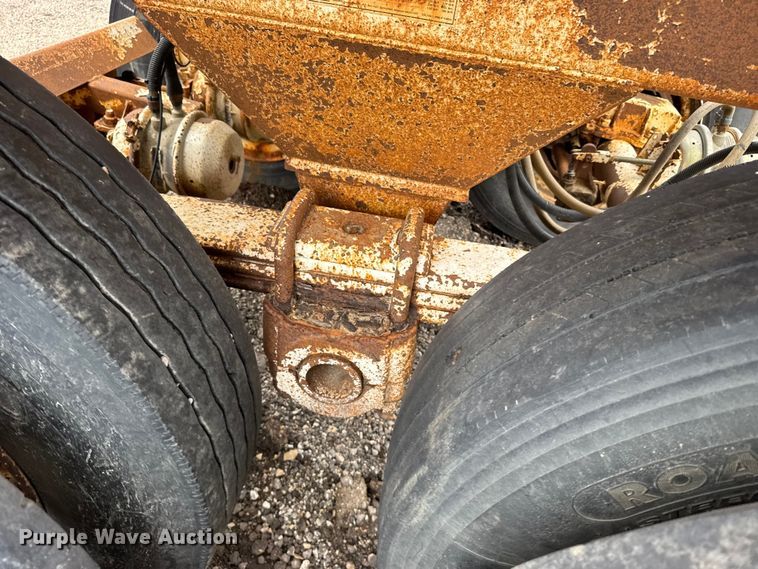 image for item FB7277 2008 Ranco bottom dump trailer