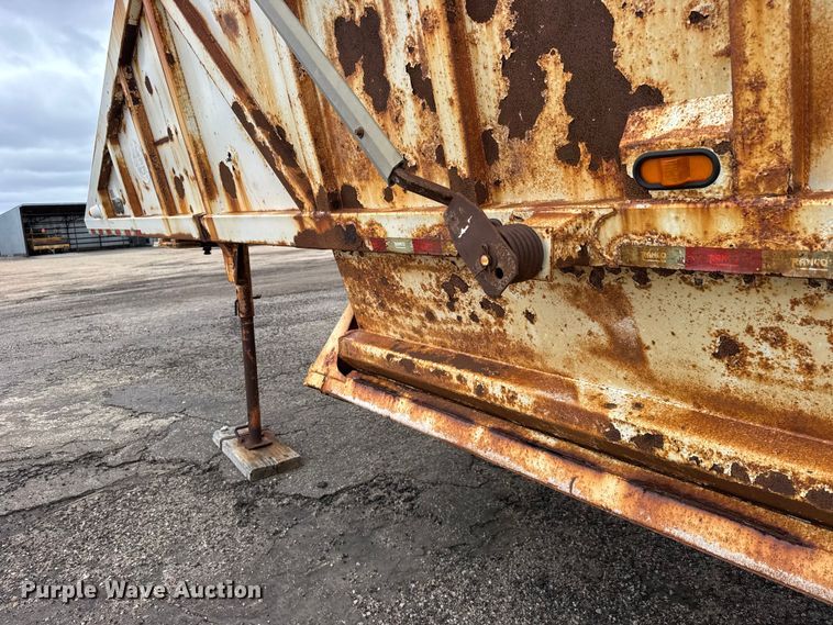 image for item FB7277 2008 Ranco bottom dump trailer