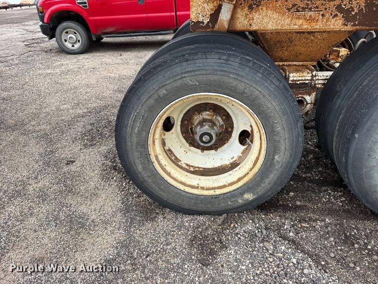image for item FB7277 2008 Ranco bottom dump trailer