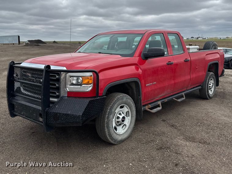 2015 GMC Sierra Ext. Cab pickup truck