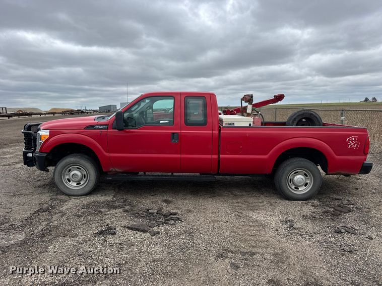 image for item FB7280 2011 Ford F250 Super Duty Ext. Cab pickup truck