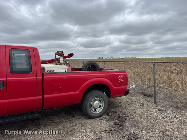 image for item FB7280 2011 Ford F250 Super Duty Ext. Cab pickup truck