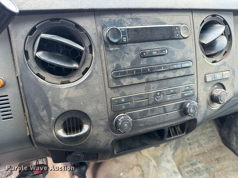 image for item FB7280 2011 Ford F250 Super Duty Ext. Cab pickup truck