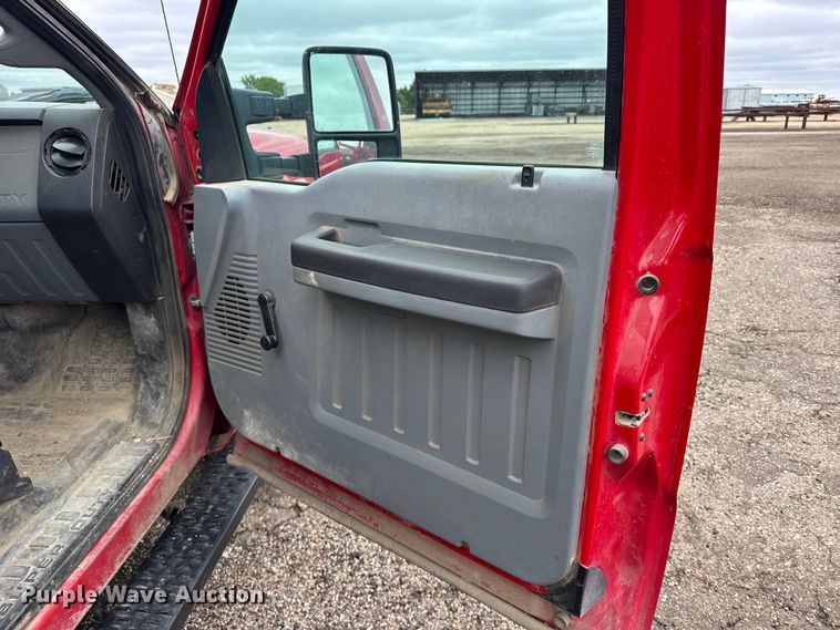 image for item FB7280 2011 Ford F250 Super Duty Ext. Cab pickup truck