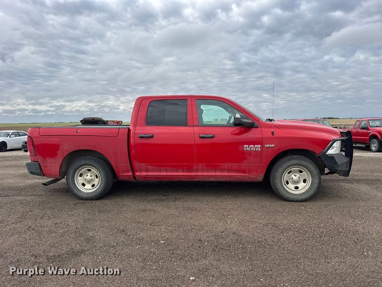 image for item FB7281 2018 RAM 1500 Crew Cab pickup truck