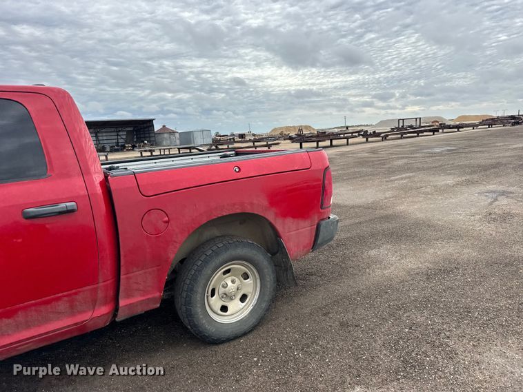 image for item FB7281 2018 RAM 1500 Crew Cab pickup truck