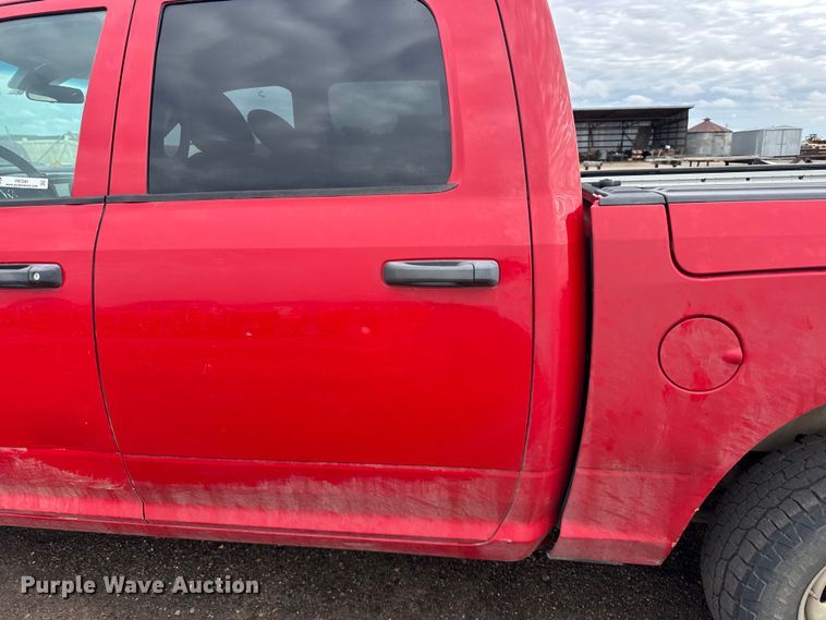 image for item FB7281 2018 RAM 1500 Crew Cab pickup truck