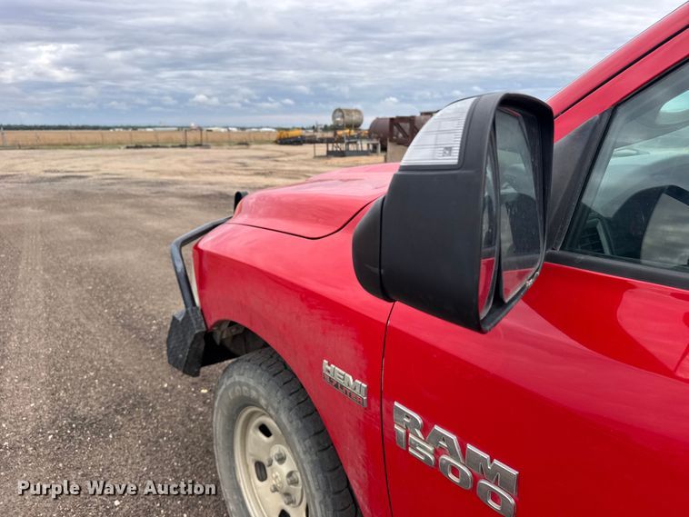 image for item FB7281 2018 RAM 1500 Crew Cab pickup truck