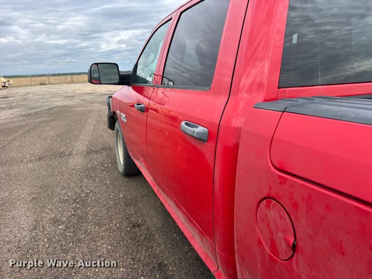 image for item FB7281 2018 RAM 1500 Crew Cab pickup truck