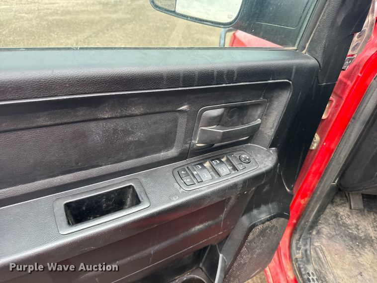 image for item FB7281 2018 RAM 1500 Crew Cab pickup truck
