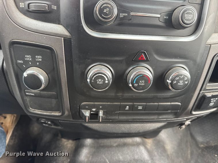 image for item FB7281 2018 RAM 1500 Crew Cab pickup truck